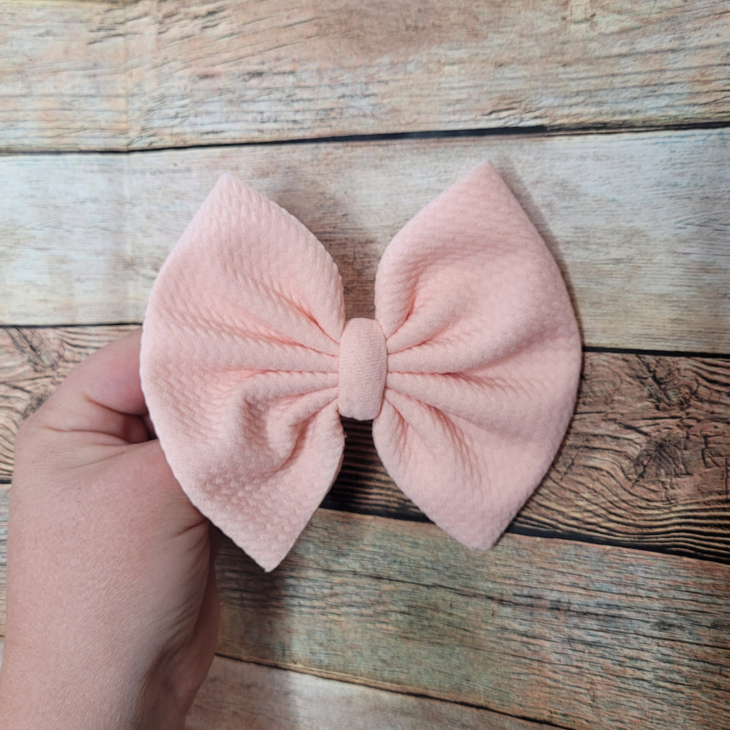 Peach 5in bow