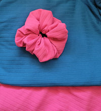 Load image into Gallery viewer, Wide rib scrunchie (multiple colors)
